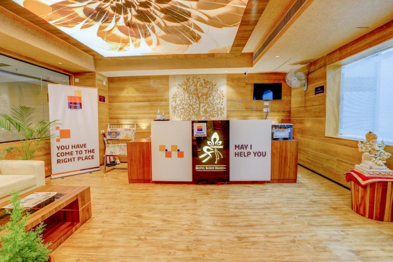 Hotel Shree Nanda อุเดเปอร์ ภายนอก รูปภาพ