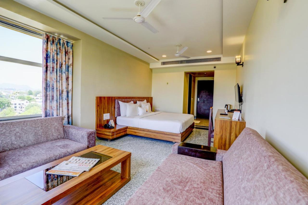 Hotel Shree Nanda อุเดเปอร์ ภายนอก รูปภาพ