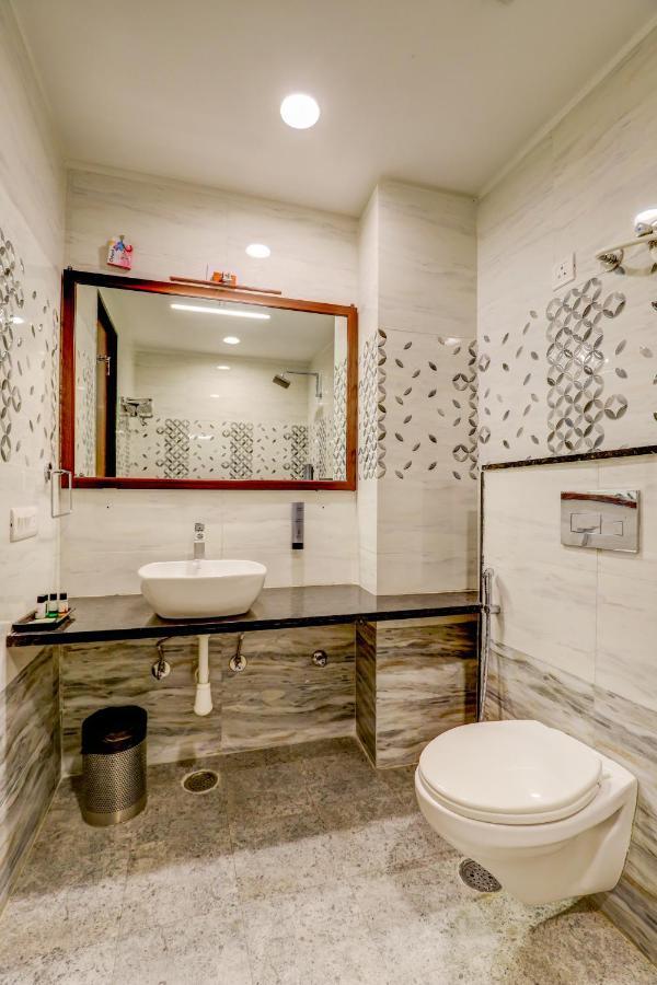 Hotel Shree Nanda อุเดเปอร์ ภายนอก รูปภาพ