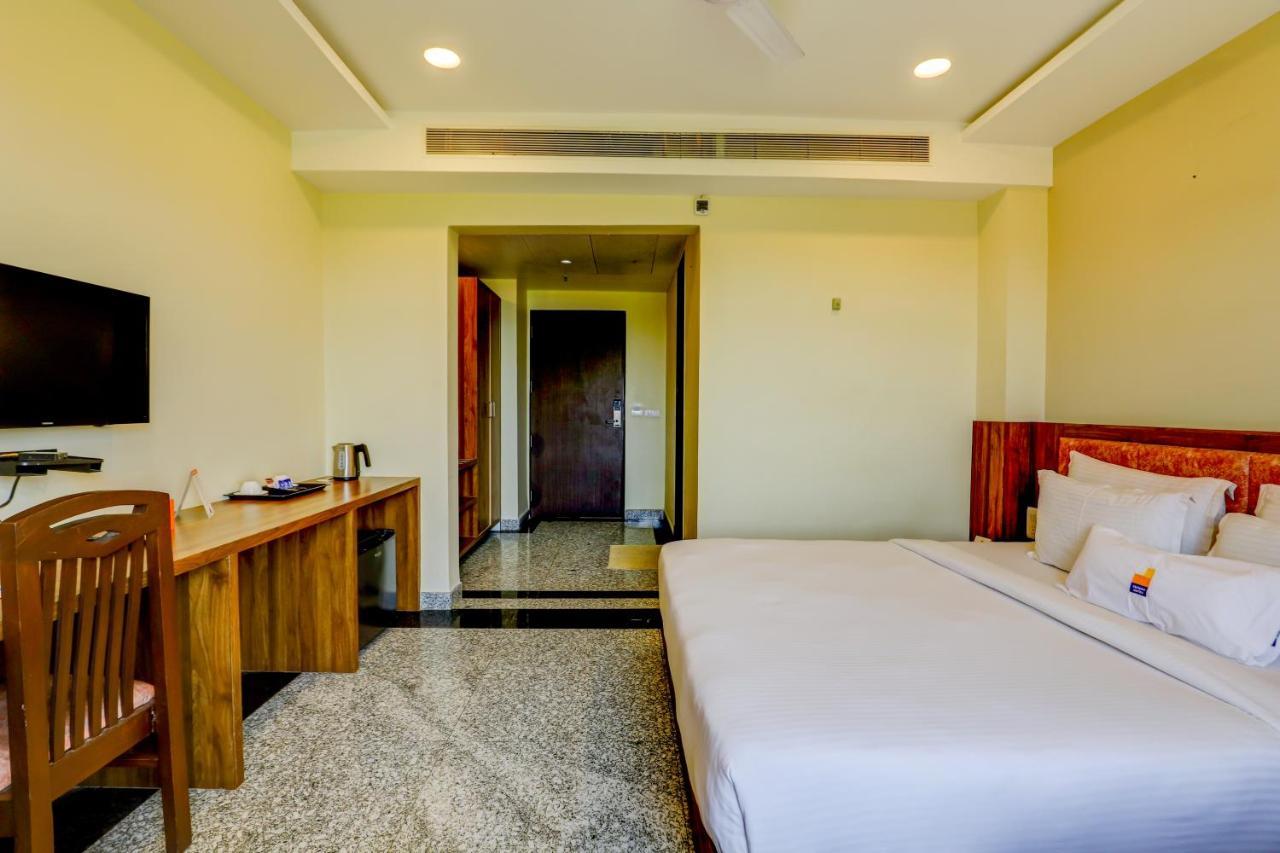 Hotel Shree Nanda อุเดเปอร์ ภายนอก รูปภาพ